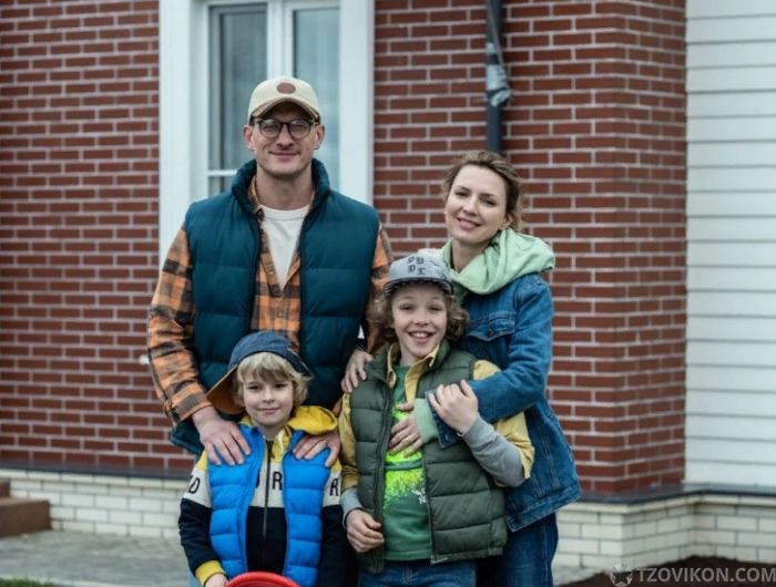 
                            Сериал &laquo;Русские&raquo;, 2022
                         - отзывы
