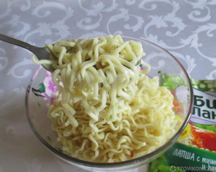 
                            Лапша быстрого приготовления с тушёной курицей и луком &laquo;Биг Ланч&raquo;
                         - отзывы